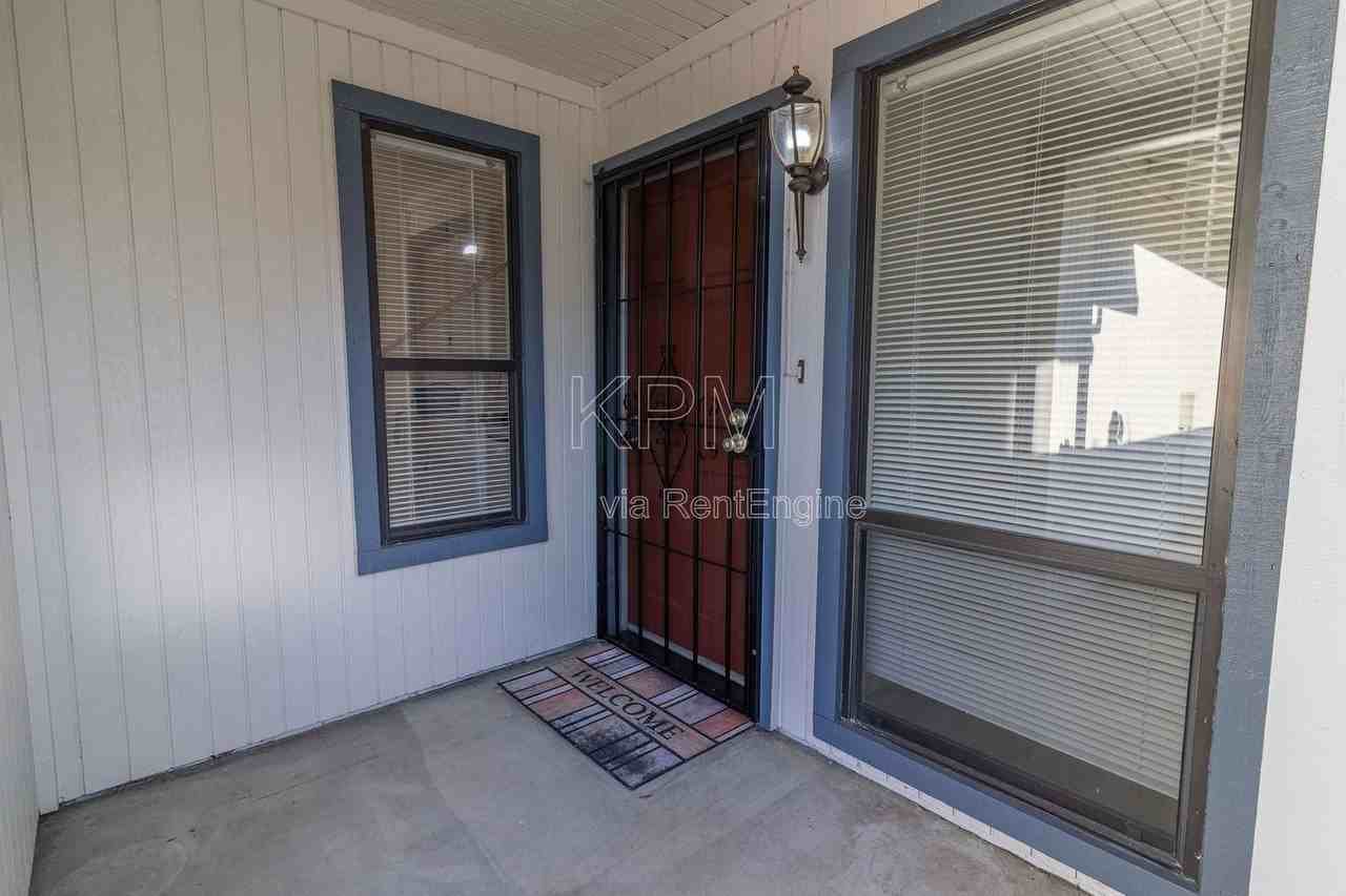 6072 Carolina Circle - Photo 4 of 28