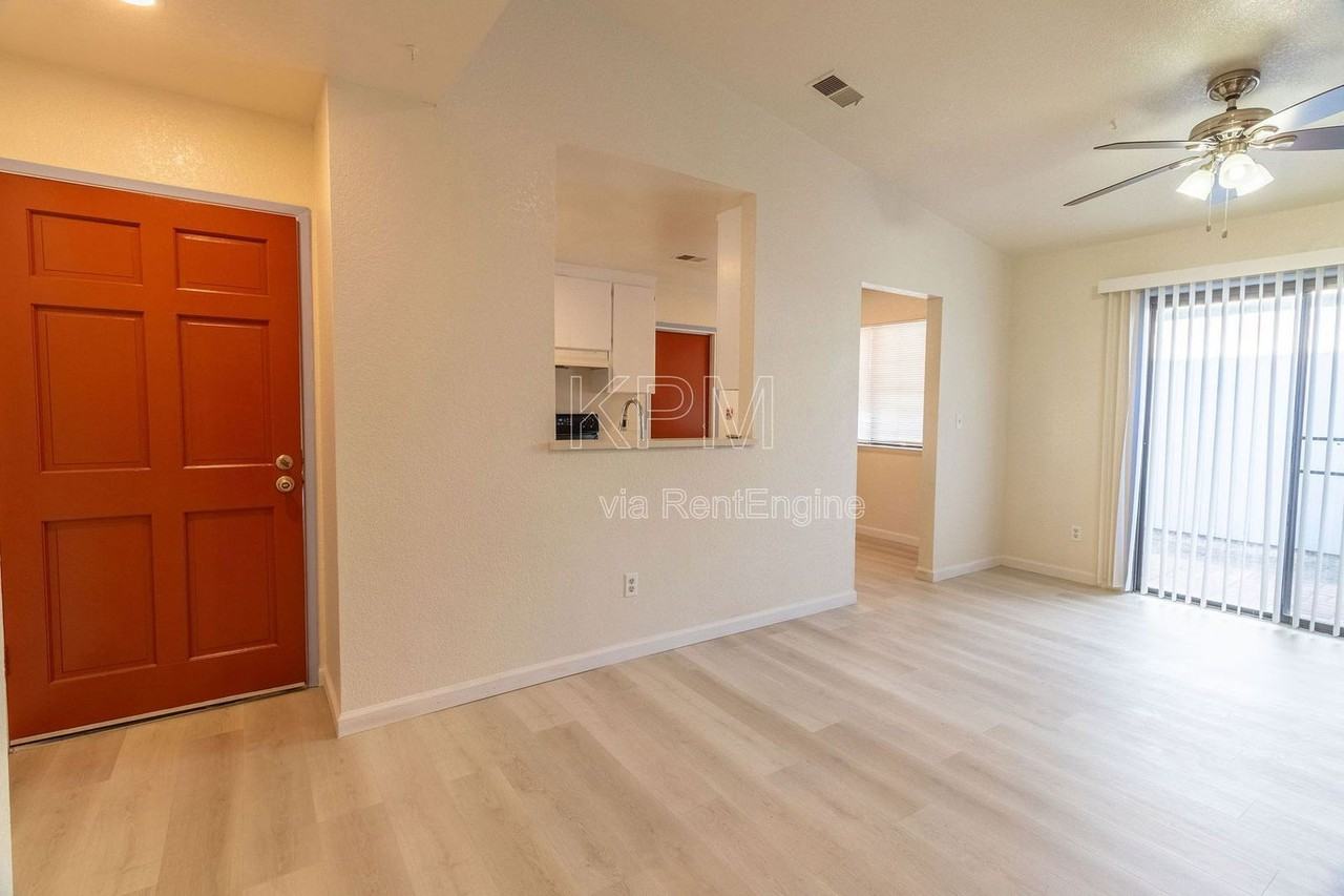 6072 Carolina Circle - Photo 6 of 28