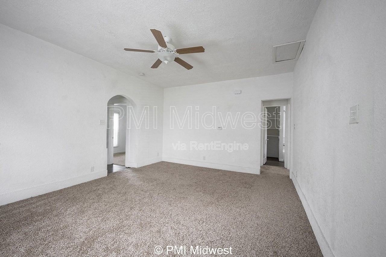 1433 W 5th St - Photo 2 of 15