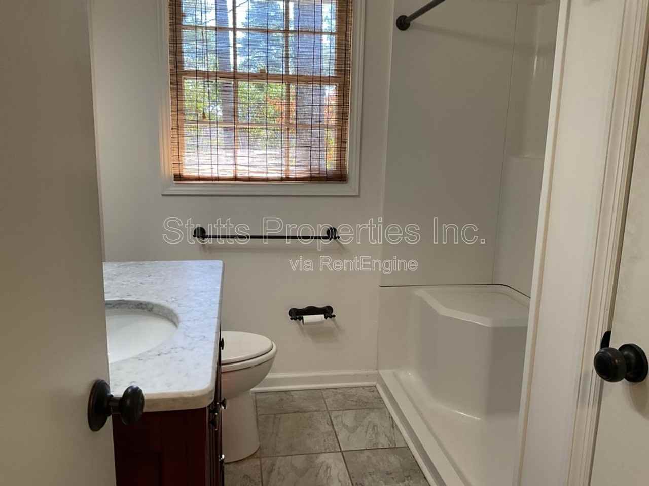 2114 Crestline Dr - Photo 6 of 11