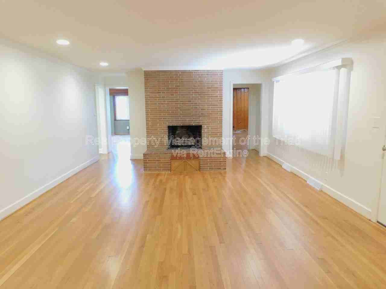 1901 Angelo St - Photo 3 of 21