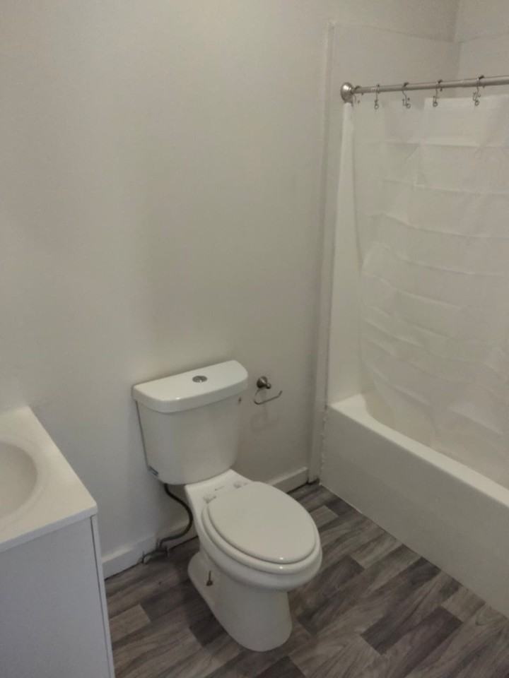 158 Park St #1 - Photo 5 of 6