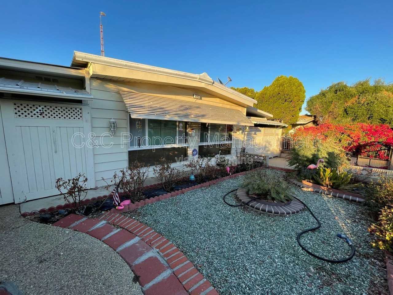 17042 Esperanza Dr - Photo 2 of 15