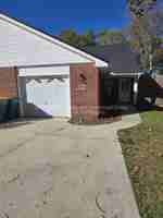 featured image of 707 Woodlawn Ave Nw #B