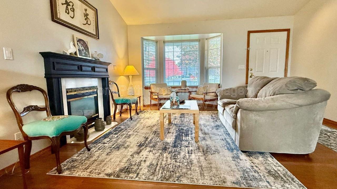 1902 West Hampson Avenue - Photo 4 of 16