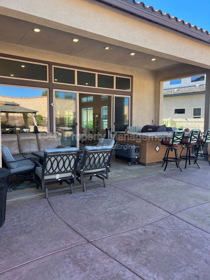 1628 Park Run Ln - Photo 2 of 18