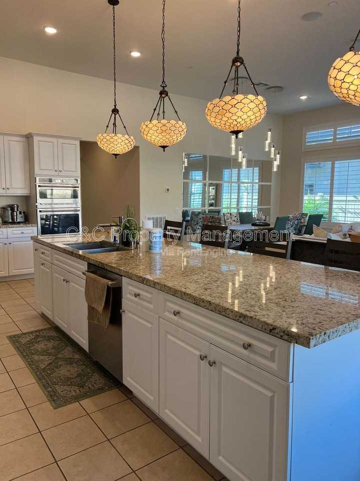 1628 Park Run Ln - Photo 6 of 18