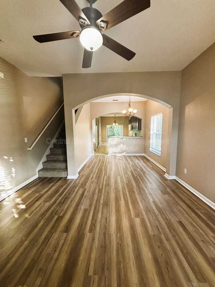 16183 Old Ash Loop - Photo 2 of 34