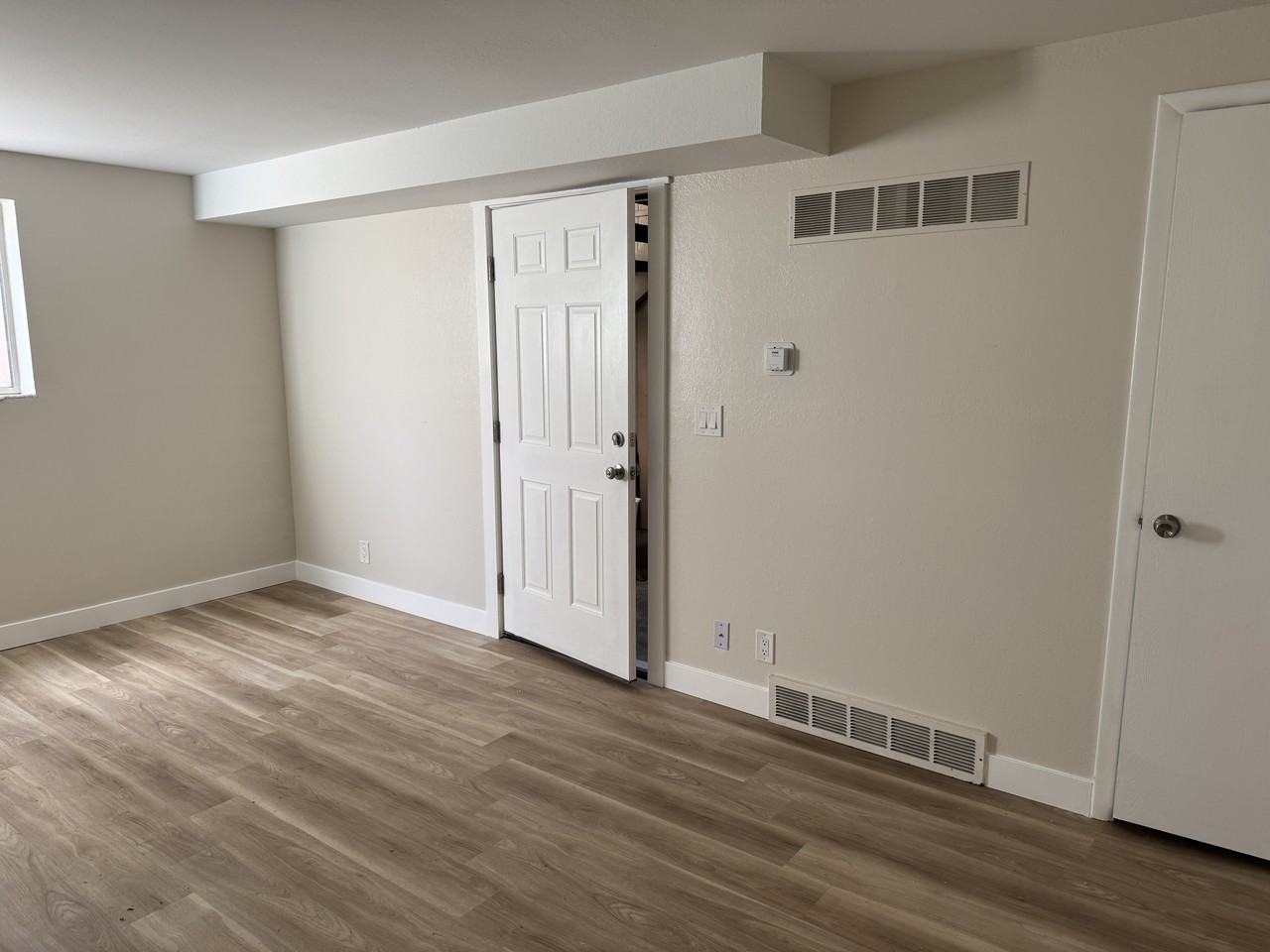 451 E St #1 - Photo 6 of 9