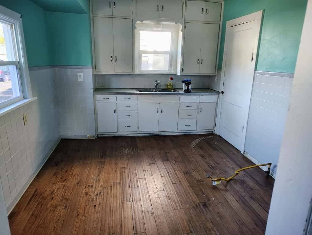 1532 Walton Street - Photo 3 of 14