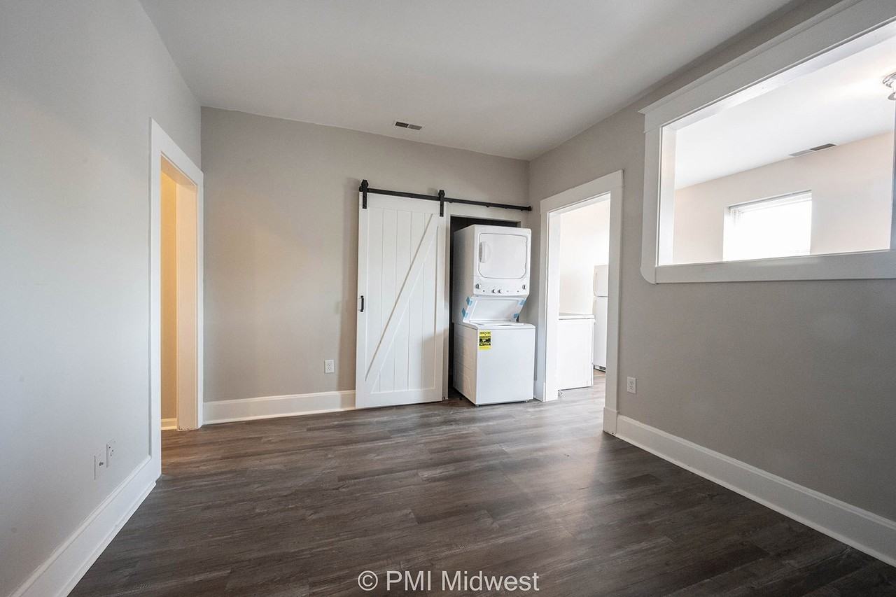 874 Virginia Avenue - Photo 4 of 13