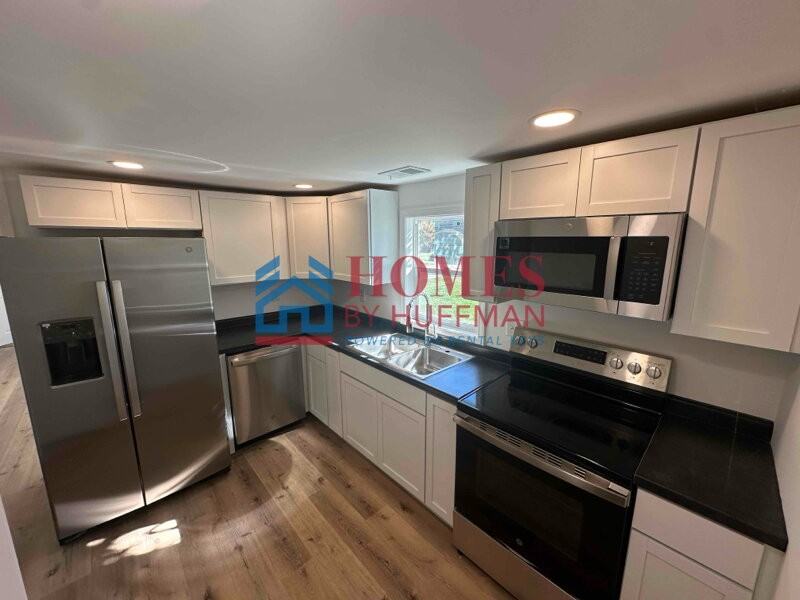 2014 Ridgeway Ave - Photo 7 of 20