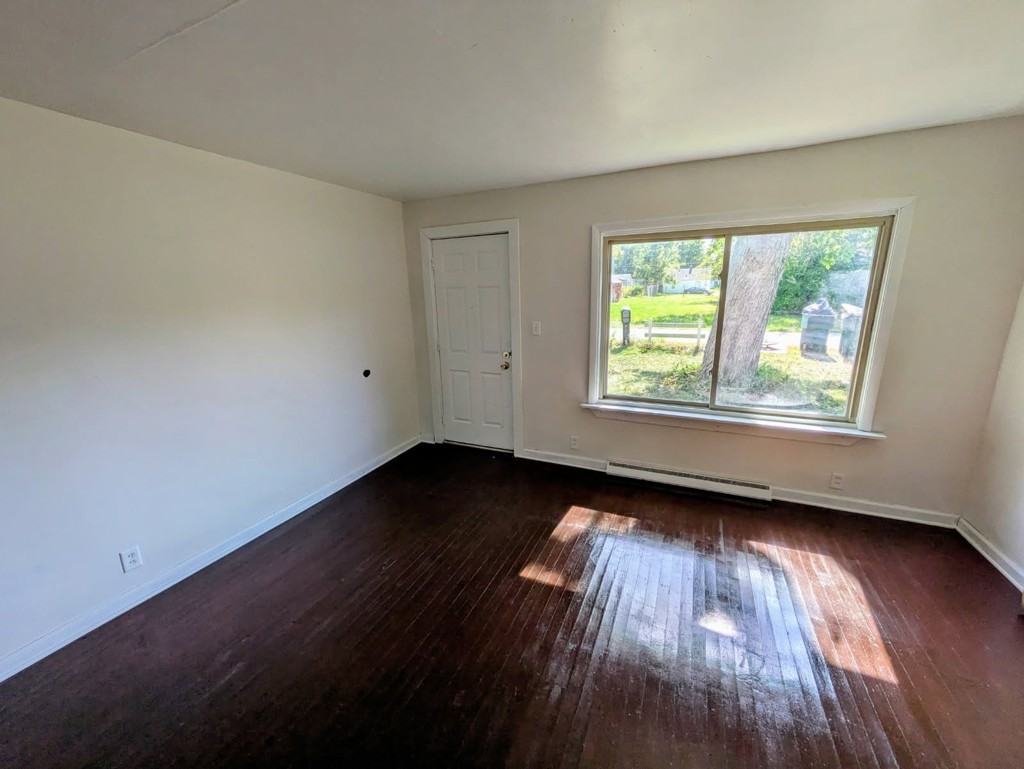 2312 East Yale Avenue - Photo 2 of 9