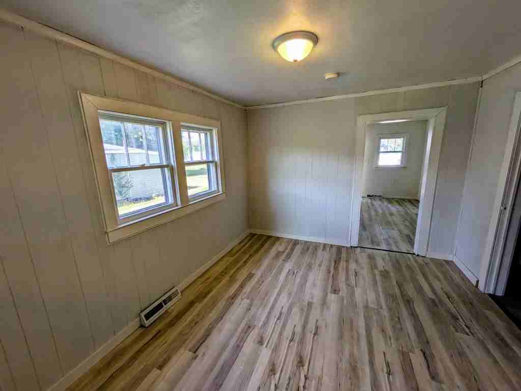 2312 East Yale Avenue - Photo 6 of 9