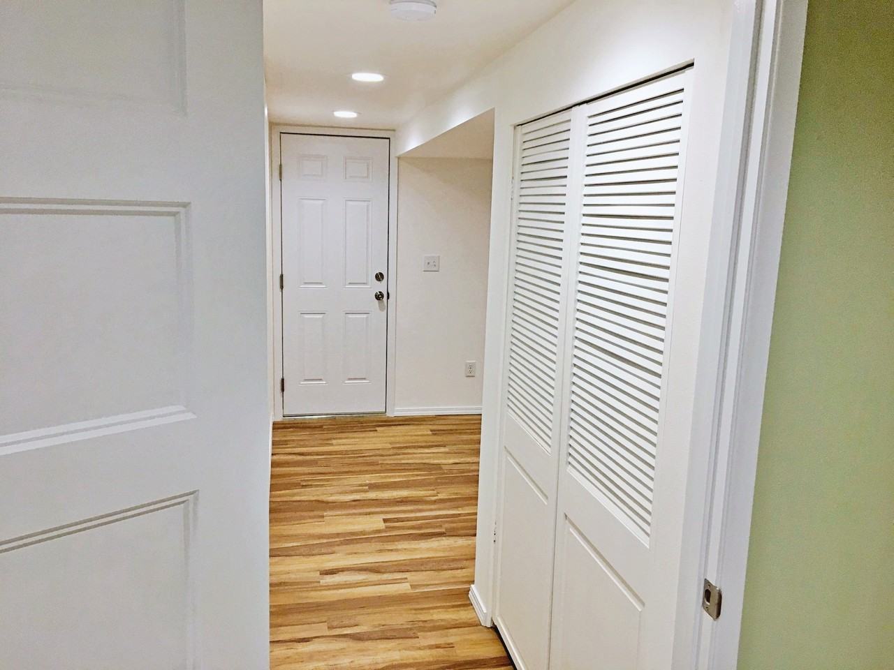 5404 Ne 54th Ave #B - Photo 6 of 24