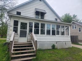 featured image of 401 E Hines St #2