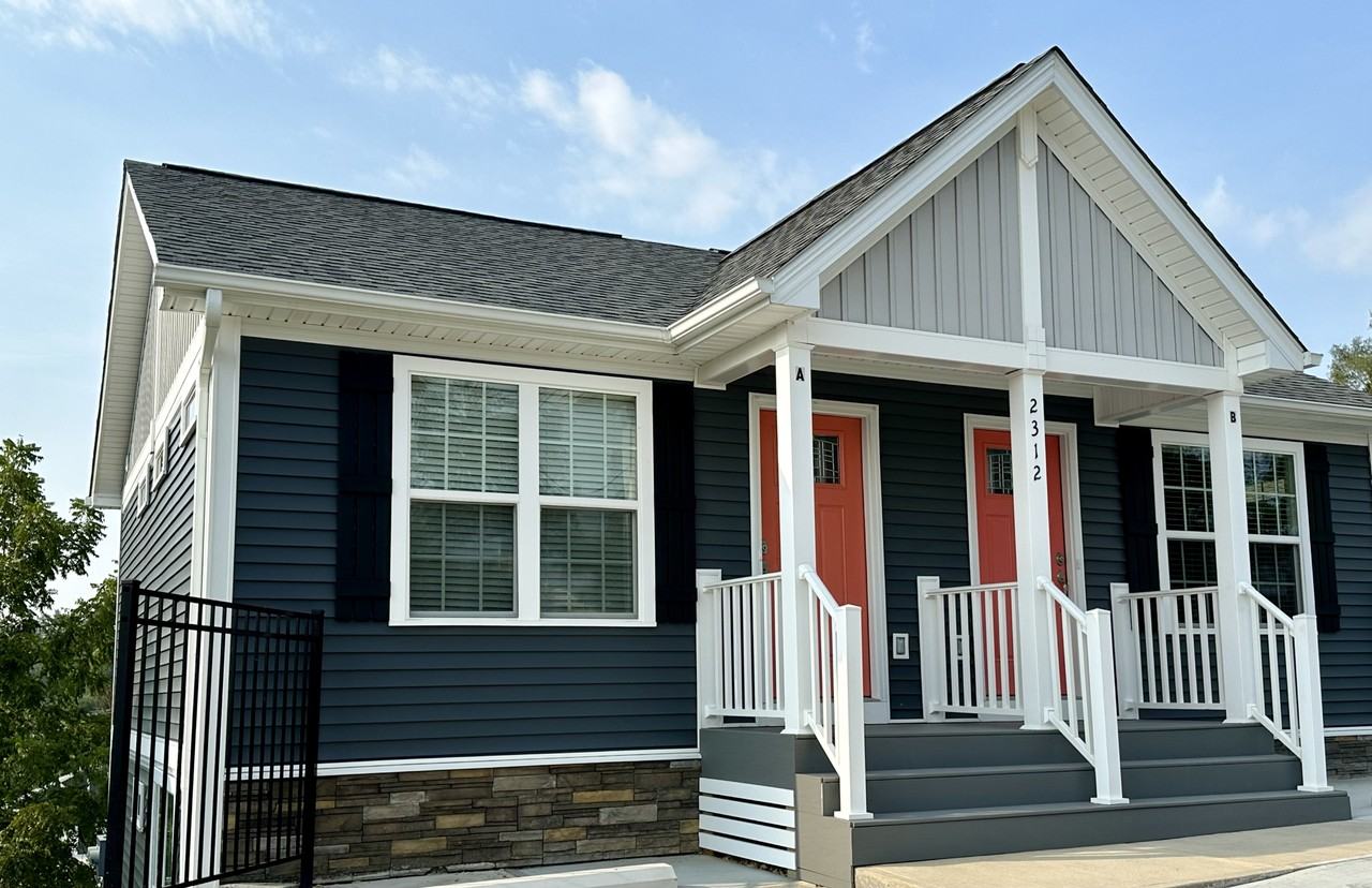 2312 Belle Ave Ne #A - Photo 2 of 32