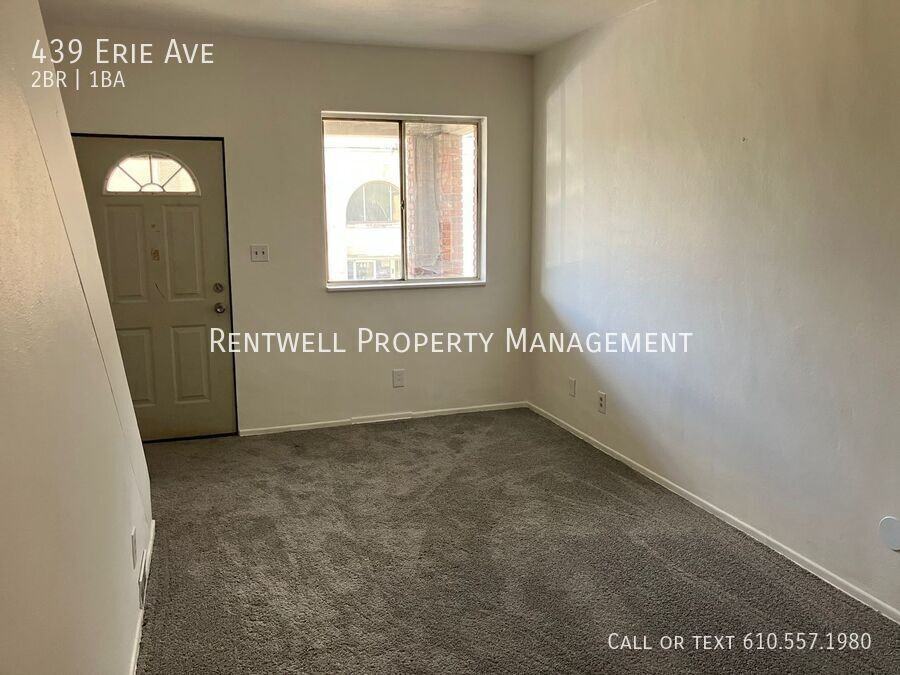 439 Erie Ave - Photo 6 of 17