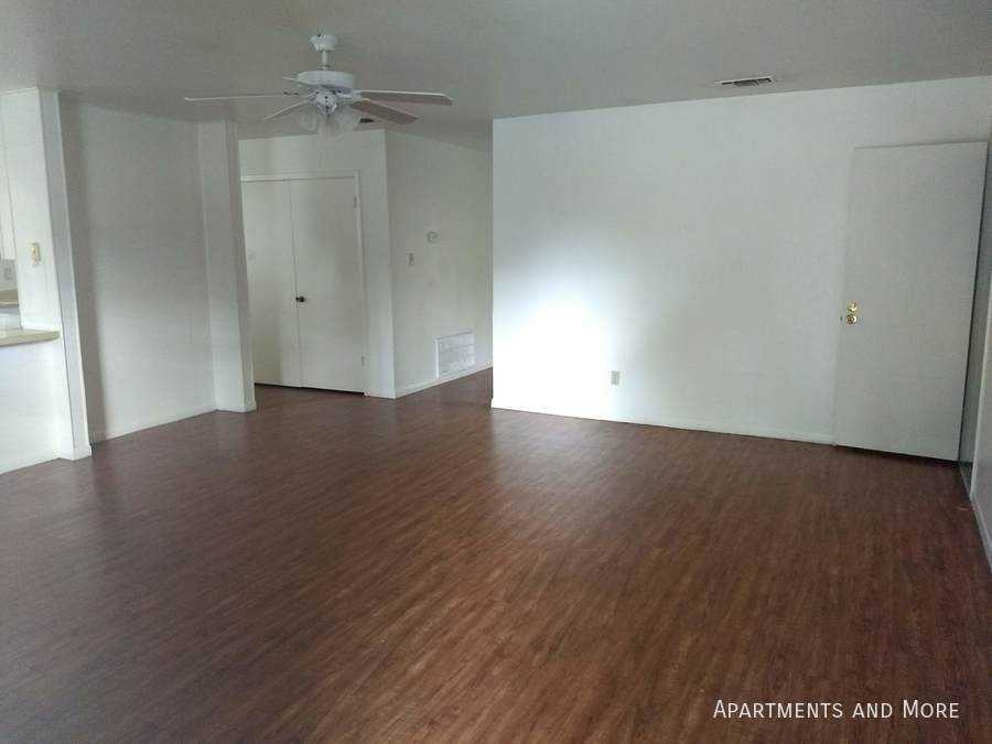 707 Allen St - Photo 3 of 23