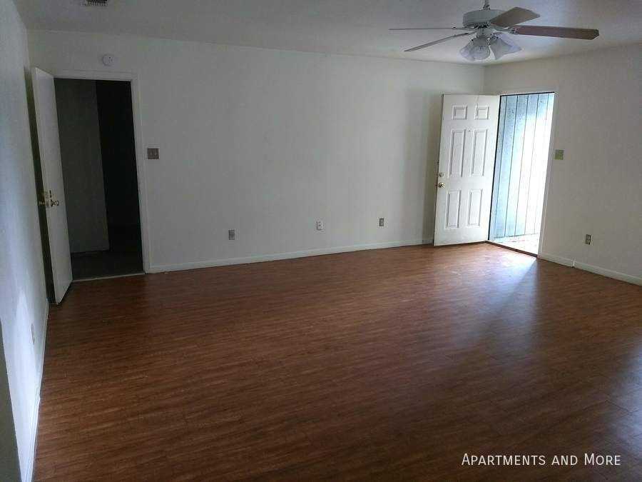 707 Allen St - Photo 7 of 23