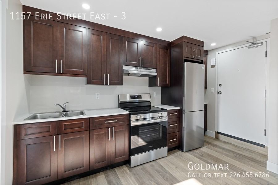 1157 Erie St E #3 - Photo 3 of 17