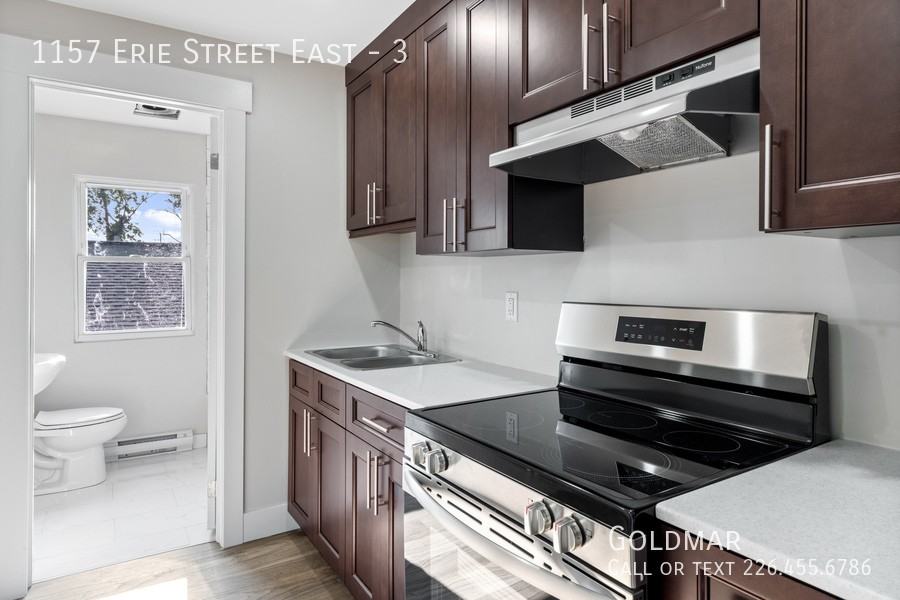 1157 Erie St E #3 - Photo 4 of 17