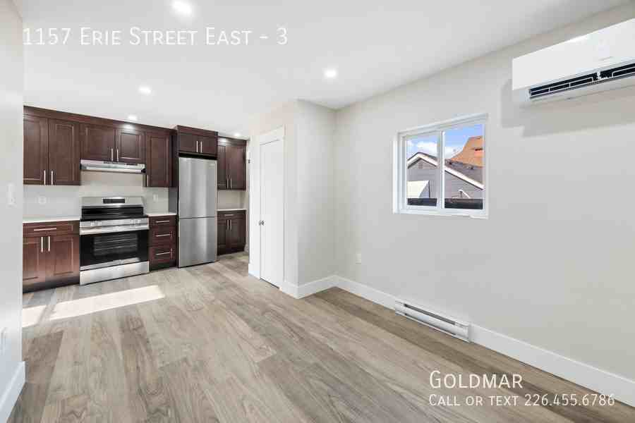 1157 Erie St E #3 - Photo 7 of 17