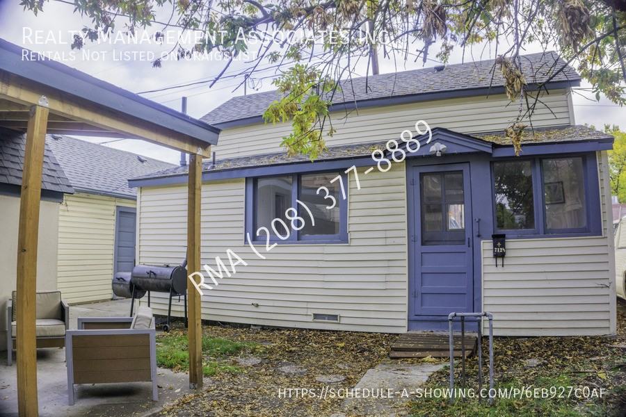 712 W Franklin St #4