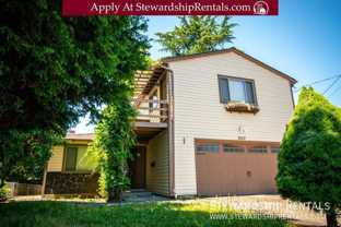 5017 Se 45th Ave - Photo 1 of 1