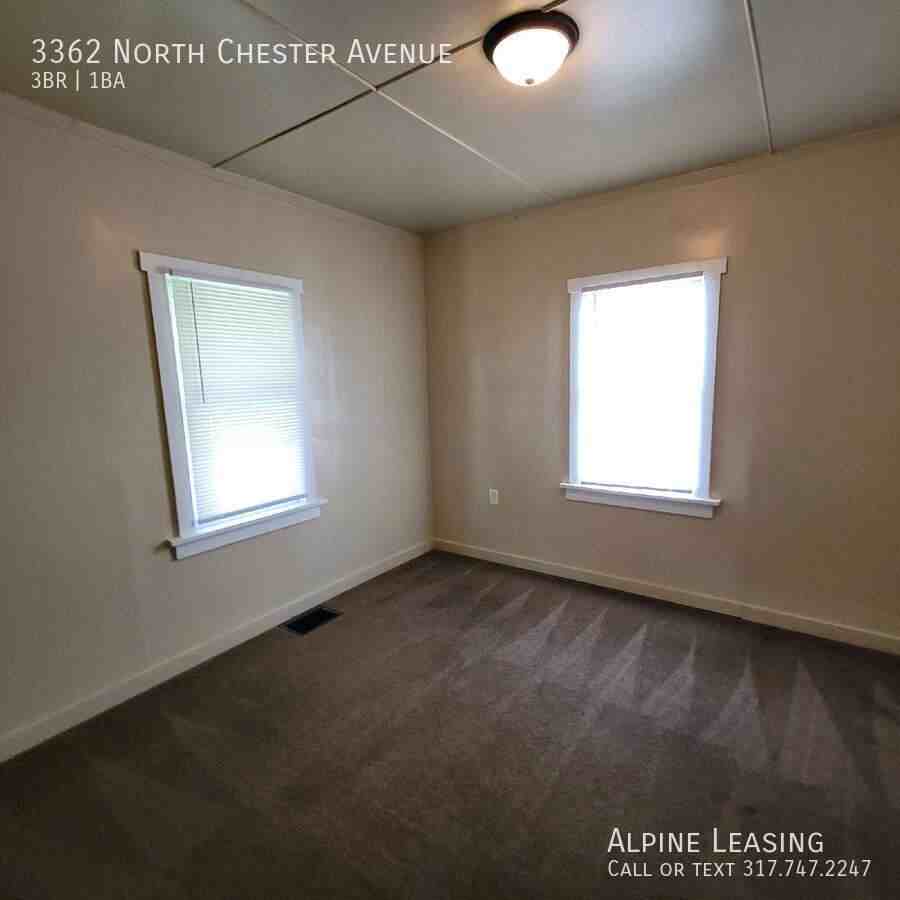 3362 N Chester Ave - Photo 2 of 7