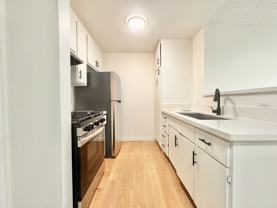 609 W 82nd St #201 - Photo 1 of 1