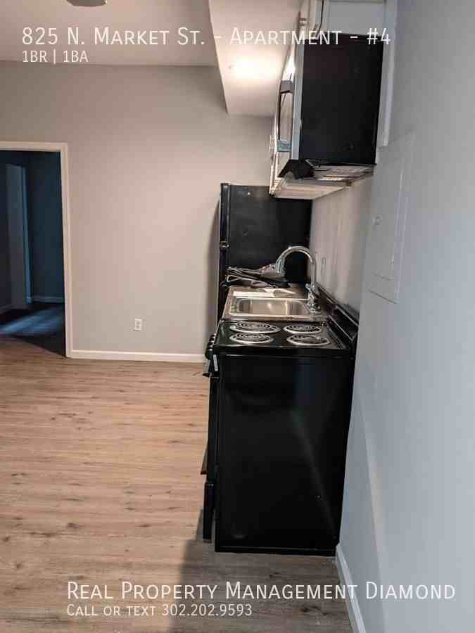825 N Market St #4 - Photo 2 of 8