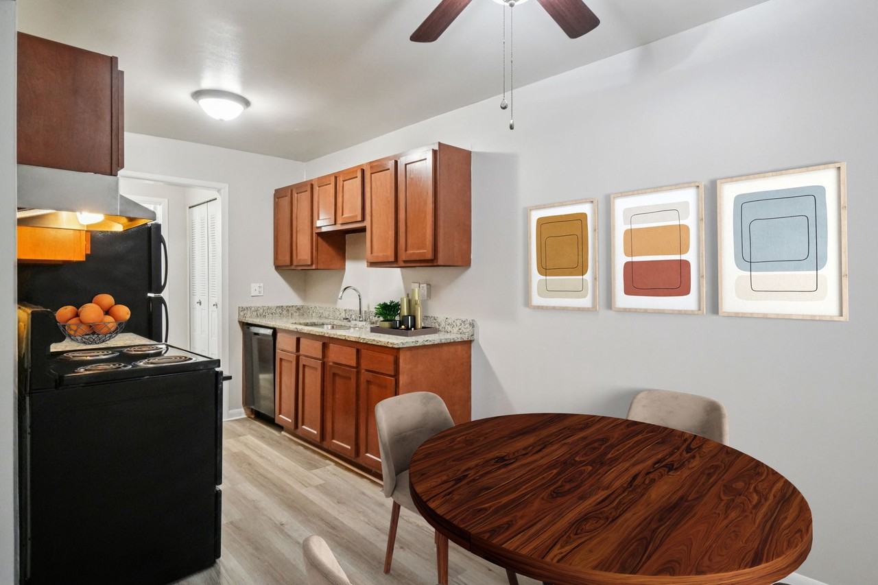 The Loop on Greenfield - Photo 2 of 10