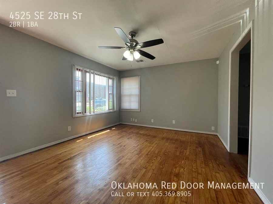 4525 Se 28th St - Photo 2 of 8