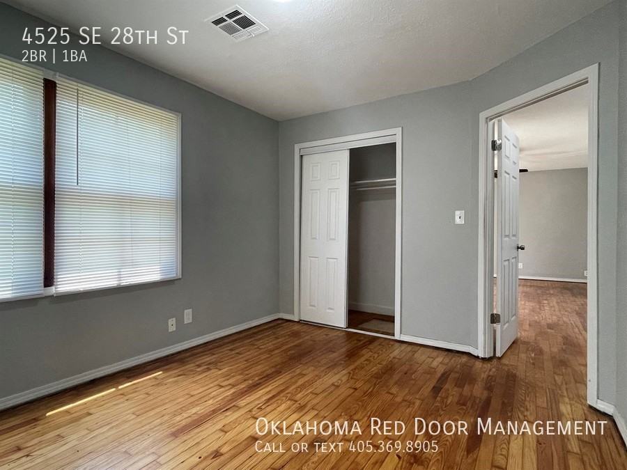 4525 Se 28th St - Photo 7 of 8