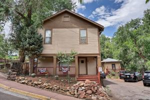 featured image of 6 Navajo Ave