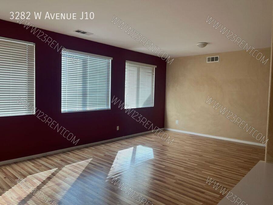 3282 W Avenue J10 - Photo 5 of 39