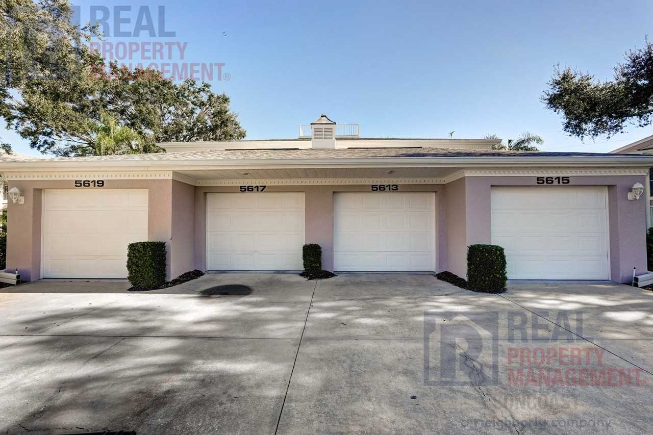 5613 Sheffield Greene Circle #41 - Photo 3 of 33