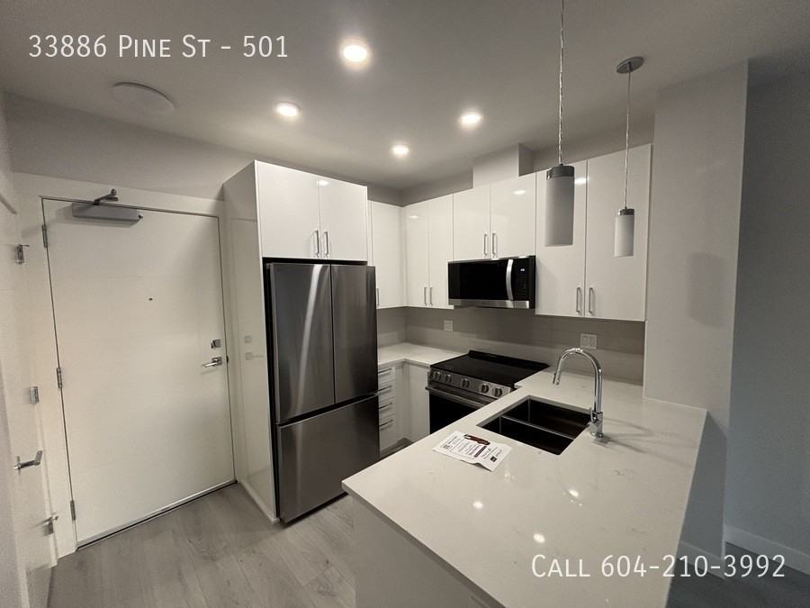 33886 Pine Street #501