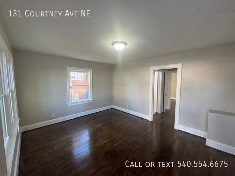 131 Courtney Ave Ne - Photo 2 of 17