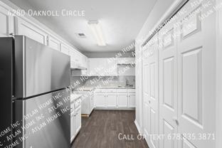 4280 Oaknoll Cir - Photo 1 of 1