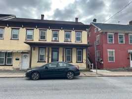 featured image of 206 W Main St