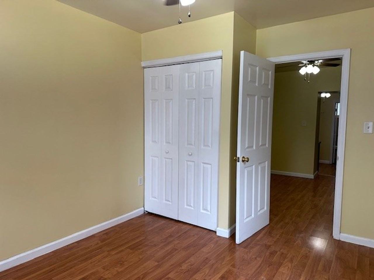 206 W Main St - Photo 5 of 10