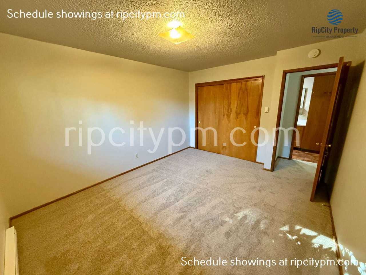 21723 Se Alder Dr #6 - Photo 6 of 11