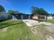 414 Fieldcrest Dr - Photo 1 of 1