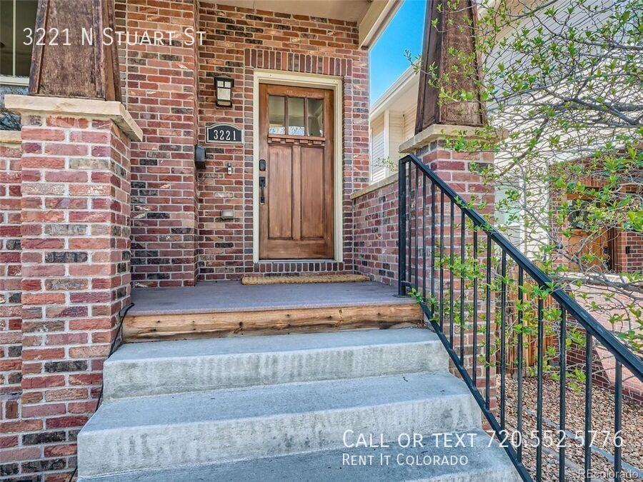 3221 Stuart St - Photo 2 of 31