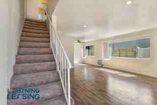 14039 Archwood St #10D - Photo 1 of 1