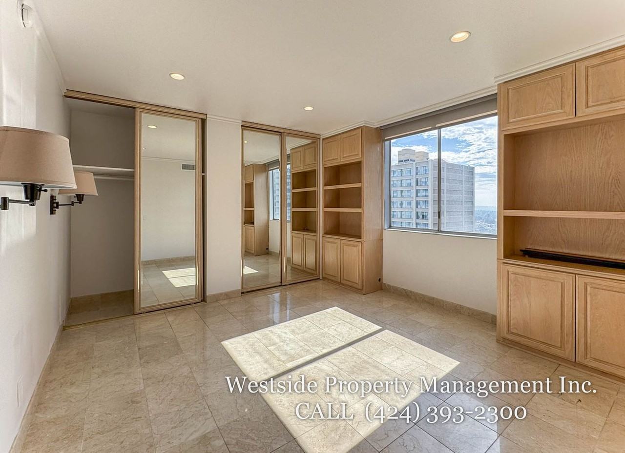 10751 Wilshire Blvd #1 - Photo 6 of 22