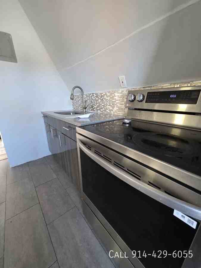 157 Buena Vista Ave - Photo 2 of 9