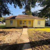 3148 Alamo Ave - Photo 1 of 1